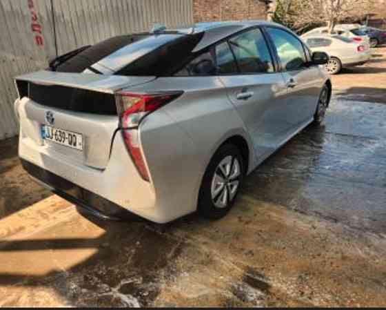 Toyota Prius 2018 თბილისი