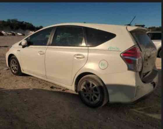 Toyota Prius V 2015 თბილისი