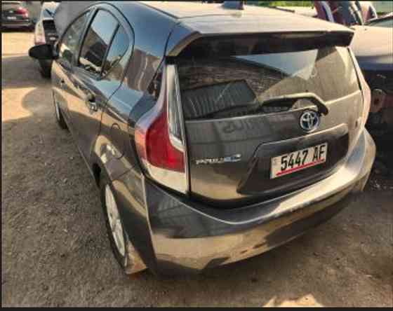 Toyota Prius C C 2015 თბილისი
