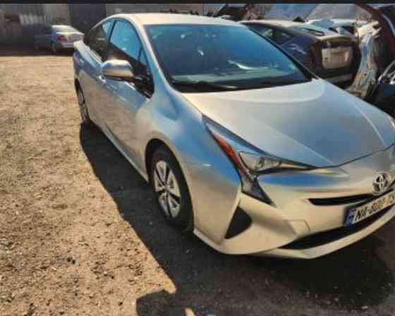 Toyota Prius 2016 თბილისი