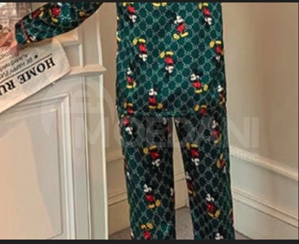 Silk pajamas with Mickey Mouse