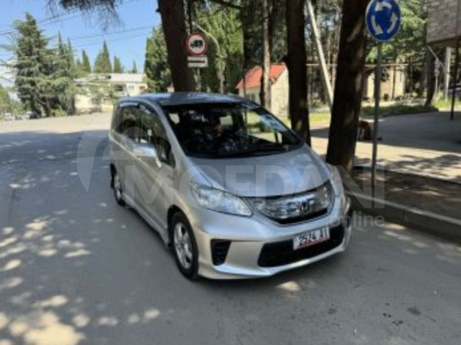 Honda Freed 2014 Тбилиси - изображение 1