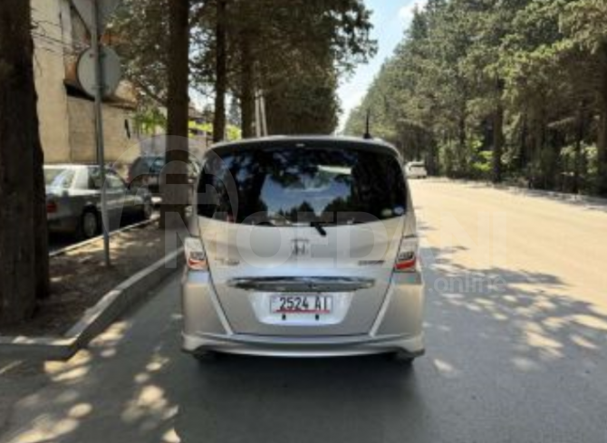 Honda Freed 2014 Тбилиси - изображение 6