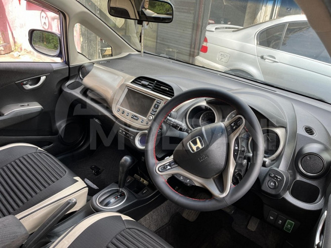 Honda Fit 2011 Тбилиси - изображение 7