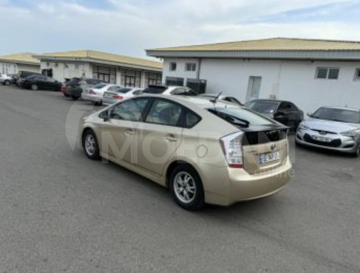 Toyota Prius 1.8L 2011 Тбилиси - изображение 2