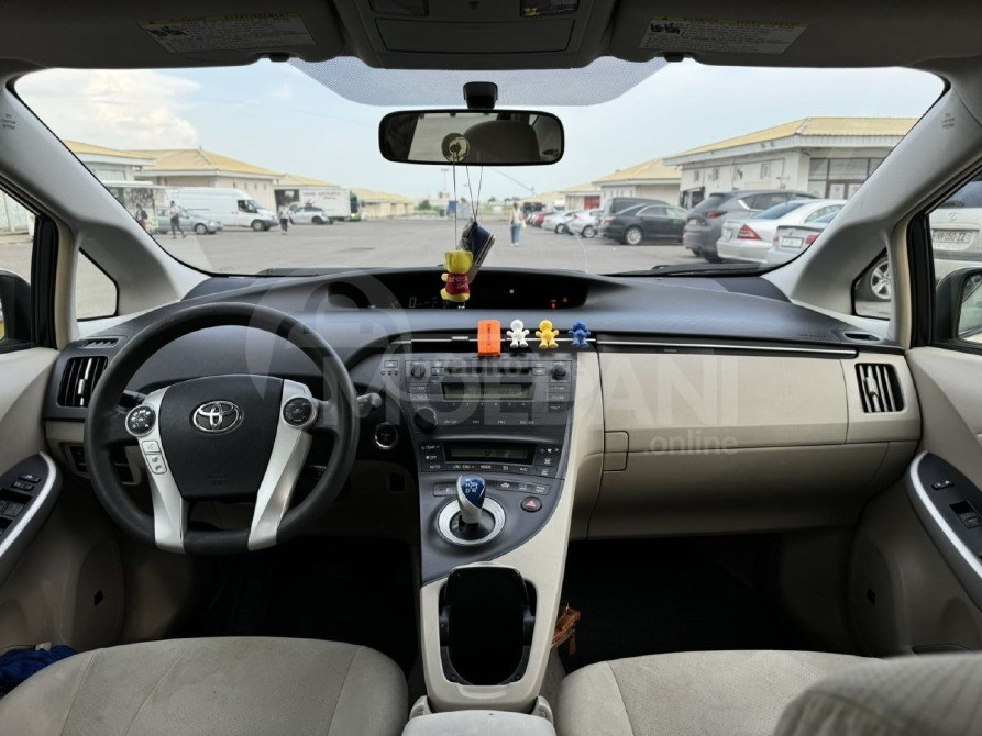 Toyota Prius 1.8L 2011 Тбилиси - изображение 5