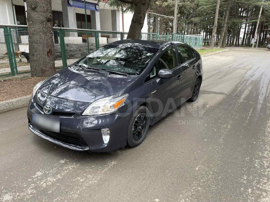 Toyota Prius 1.8L 2012 Тбилиси - изображение 1