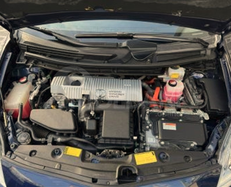 Toyota Prius 1.8L 2014 Тбилиси - изображение 13