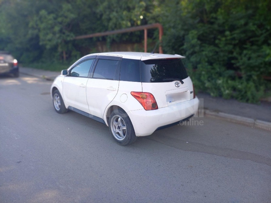Toyota Ist 1.3L 2004 Тбилиси - изображение 2