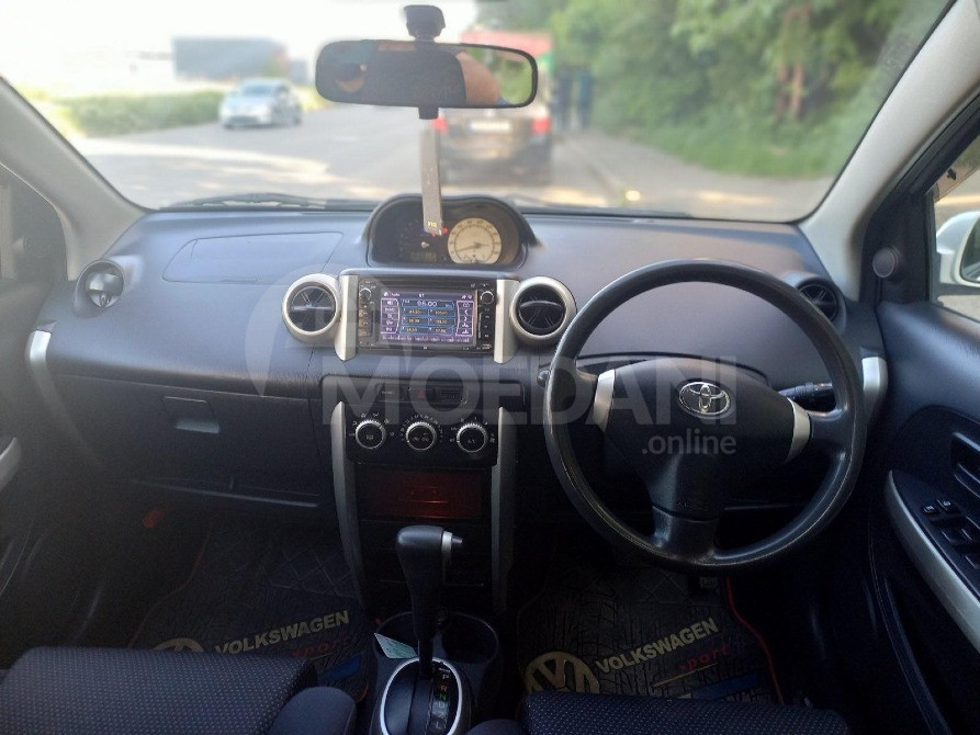 Toyota Ist 1.3L 2004 Тбилиси - изображение 3
