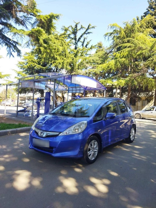 Honda Fit 2010 Тбилиси - изображение 1