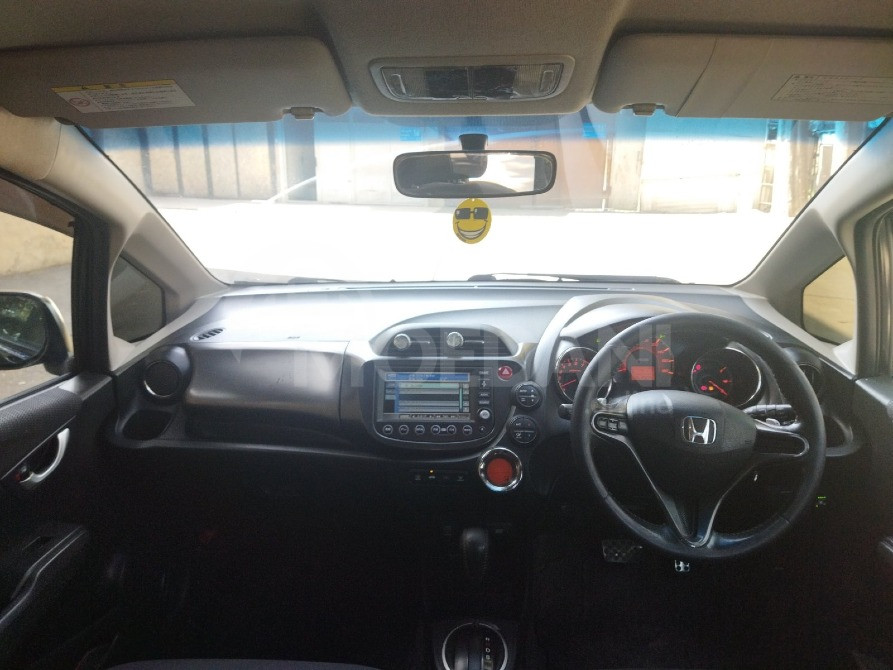 Honda Fit 2011 Тбилиси - изображение 8