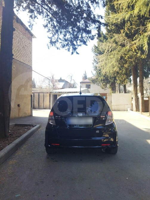 Honda Fit 2011 Тбилиси - изображение 6