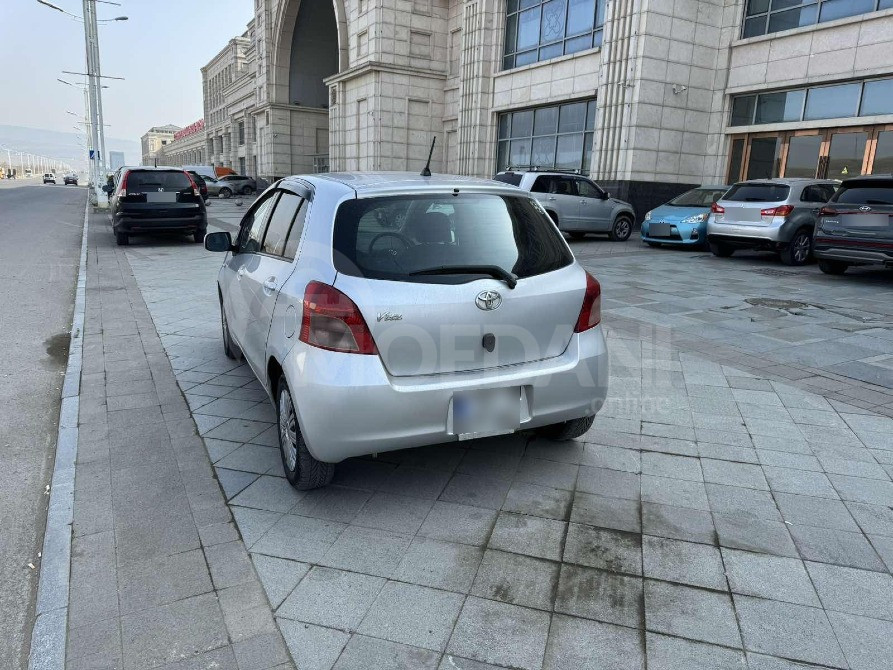 Toyota Vitz 1.3L 2006 Тбилиси - изображение 5