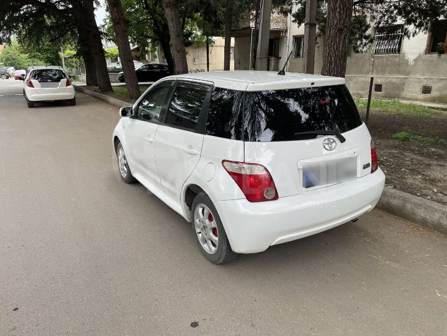 Toyota Ist 1.3L 2006 Тбилиси - изображение 4
