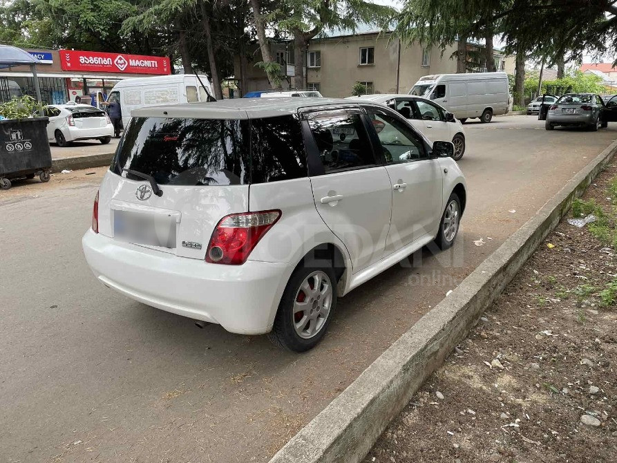 Toyota Ist 1.3L 2006 Тбилиси - изображение 3