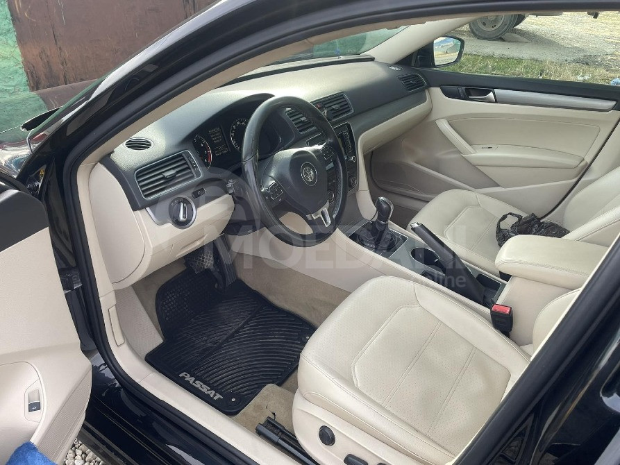 Volkswagen Jetta 1.8 2013 Тбилиси - изображение 5