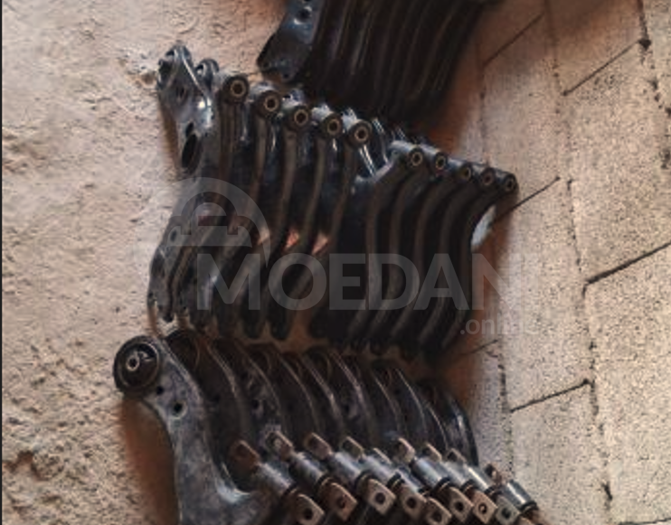 Guitar (guitar) Toyota Camry 2005-2024 Tbilisi - photo 2