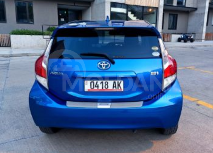 Toyota Aqua 1.5L 2015 Тбилиси - изображение 3