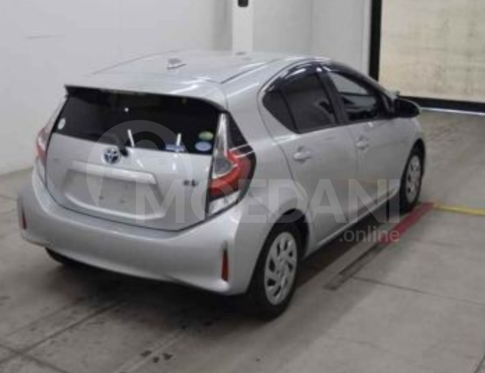 Toyota Aqua 1.5L 2018 Тбилиси - изображение 2