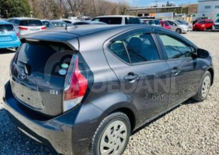 Toyota Aqua 1.5L 2016 Тбилиси - изображение 6