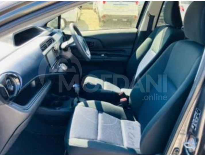 Toyota Aqua 1.5L 2016 Тбилиси - изображение 7