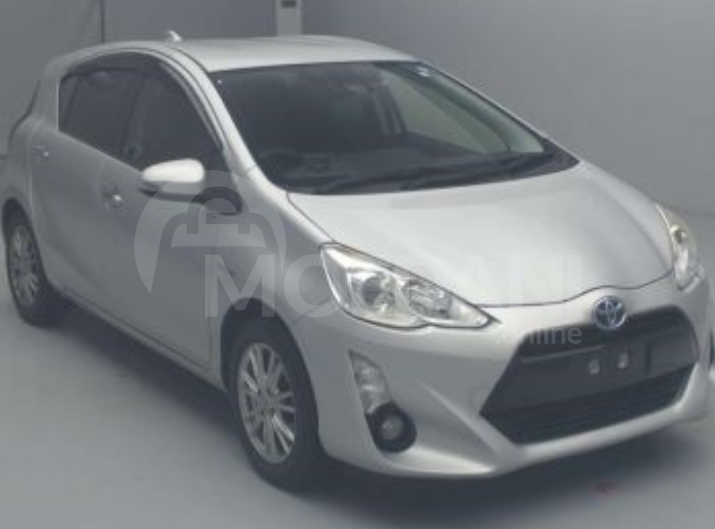 Toyota Aqua 0.1L 2016 Тбилиси - изображение 1