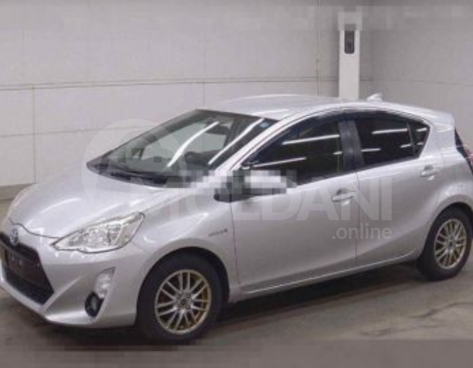 Toyota Aqua 1.5L 2016 Тбилиси - изображение 3