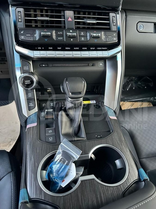 Toyota Land Cruiser 3.5L 2024 Тбилиси - изображение 7