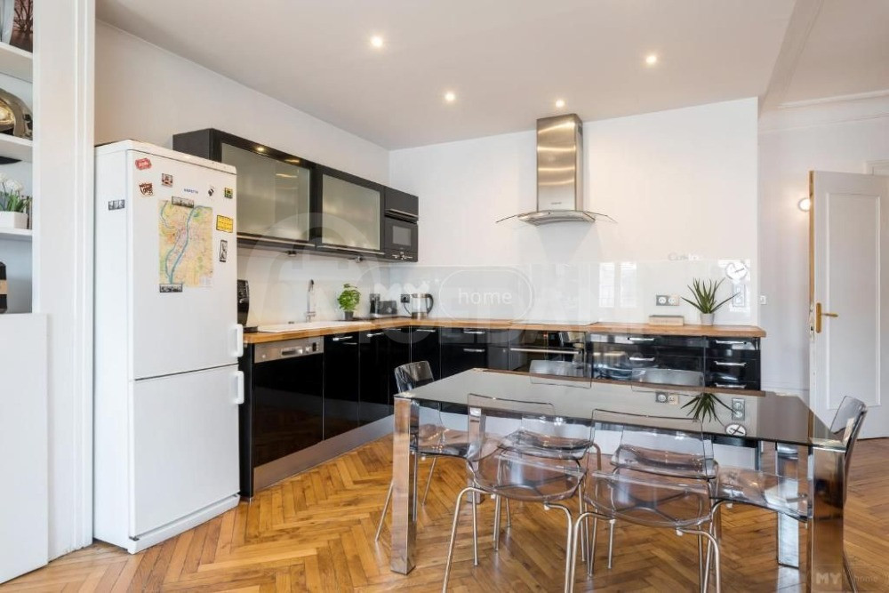 Apartments For Rent five-room 205м² 7/14 floor Tbilisi - photo 8