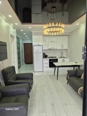 ქირავდება 3 ოთახიანი ბინა 60მ² 28/35 სართ თბილისი