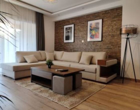 ქირავდება 3 ოთახიანი ბინა 90მ² 2/8 სართ თბილისი