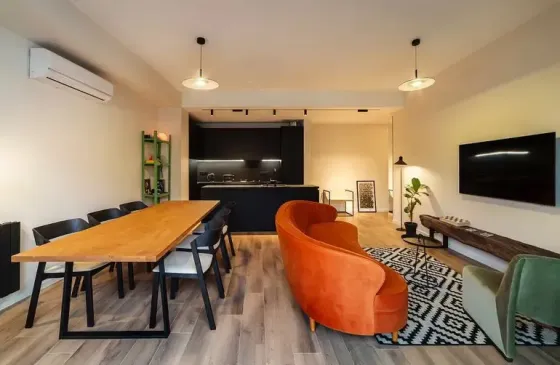 ქირავდება 3 ოთახიანი ბინა 100მ² 5/7 სართ თბილისი