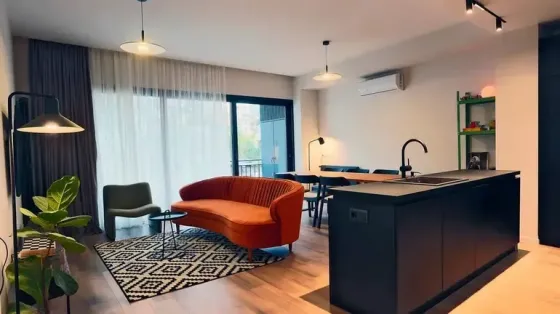 ქირავდება 3 ოთახიანი ბინა 100მ² 5/7 სართ თბილისი