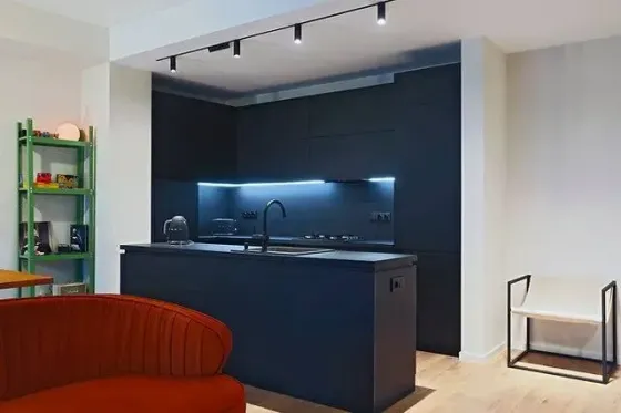 ქირავდება 3 ოთახიანი ბინა 100მ² 5/7 სართ თბილისი