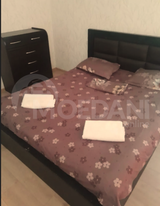 Сдам 3-комн. квартиру на сутки в Тбилиси  64м² 4/9 эт. Тбилиси - изображение 1