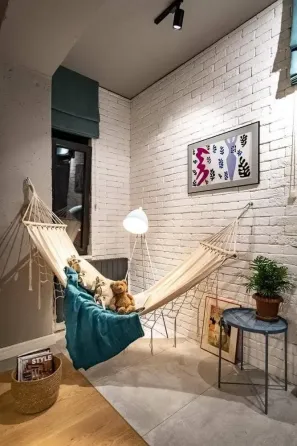 ქირავდება 3 ოთახიანი ბინა 130მ² 4/7 სართ თბილისი