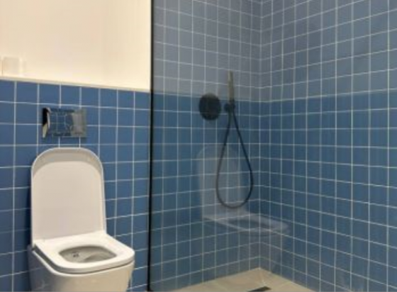 ქირავდება 3 ოთახიანი ბინა 150მ² 4/5 სართ თბილისი