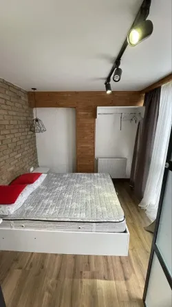 ქირავდება 3 ოთახიანი ბინა 65მ² 3/8 სართ თბილისი