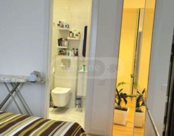 ქირავდება 3 ოთახიანი ბინა 100მ² 8/8 სართ თბილისი