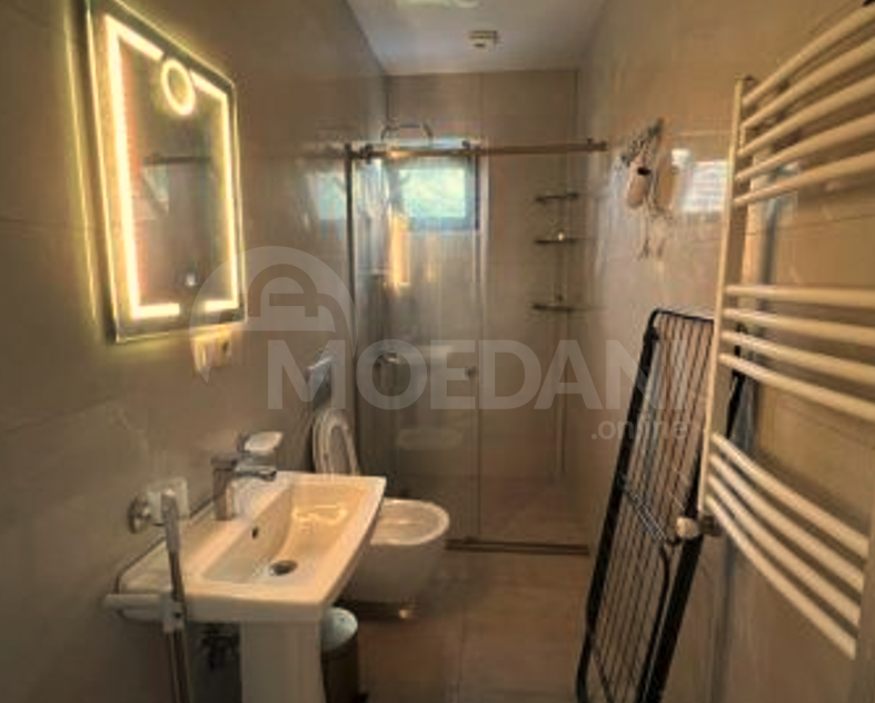 Сдам 1-комн. квартиру на сутки в Батуми  28м² 3/3 эт. Батуми - изображение 6