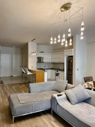 ქირავდება 3 ოთახიანი ბინა 130მ² 3/23 სართ თბილისი