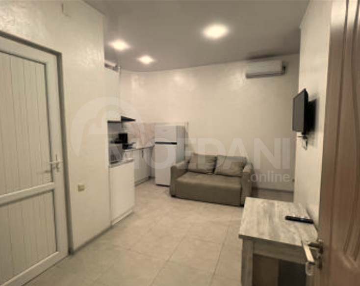 Сдам 2-комн. квартиру на сутки в Батуми  32м² 3/4 эт. Батуми - изображение 2