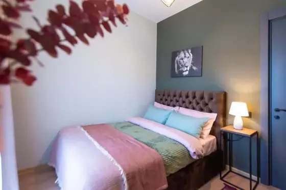 ქირავდება 2 ოთახიანი ბინა 50მ² 22/24 სართ თბილისი