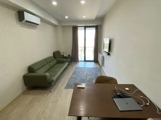 ქირავდება 2 ოთახიანი ბინა 63მ² 10/22 სართ თბილისი