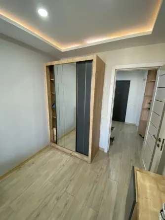 ქირავდება 2 ოთახიანი ბინა 63მ² 10/22 სართ თბილისი