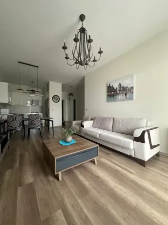 ქირავდება 2 ოთახიანი ბინა 77მ² 14/18 სართ თბილისი