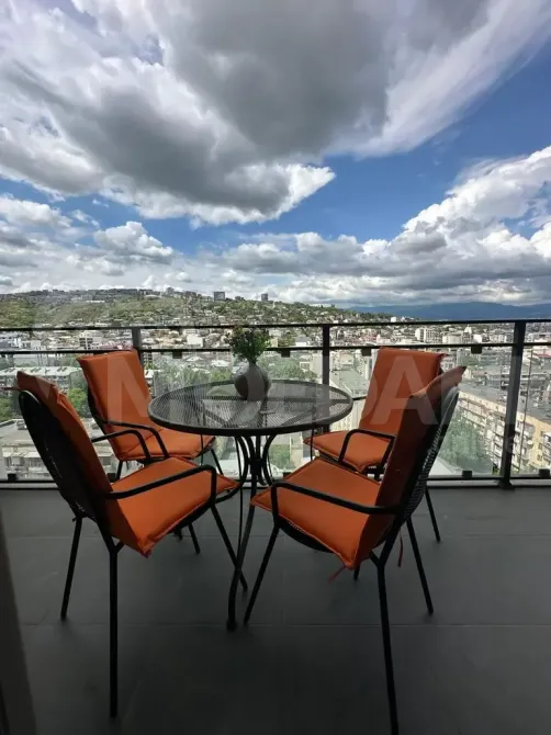 ქირავდება 2 ოთახიანი ბინა 77მ² 14/18 სართ თბილისი - photo 1