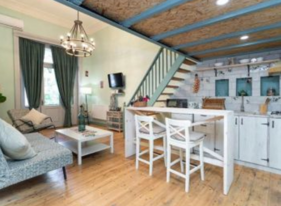 ქირავდება 3 ოთახიანი ბინა 100მ² 2/3 სართ თბილისი