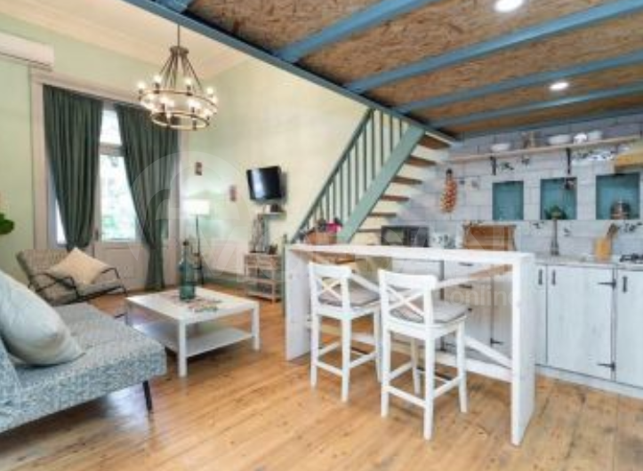 ქირავდება 3 ოთახიანი ბინა 100მ² 2/3 სართ თბილისი - photo 1